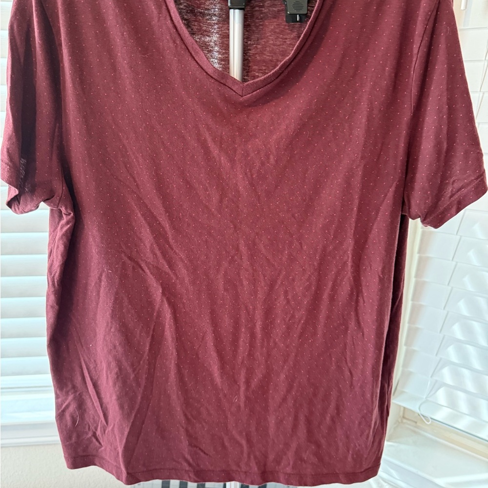 Old Navy Maroon Short Sleeve Tee